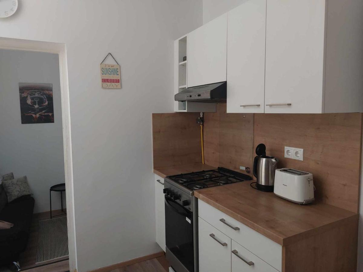 Varfal-Lak Apartman โชพรอน ภายนอก รูปภาพ