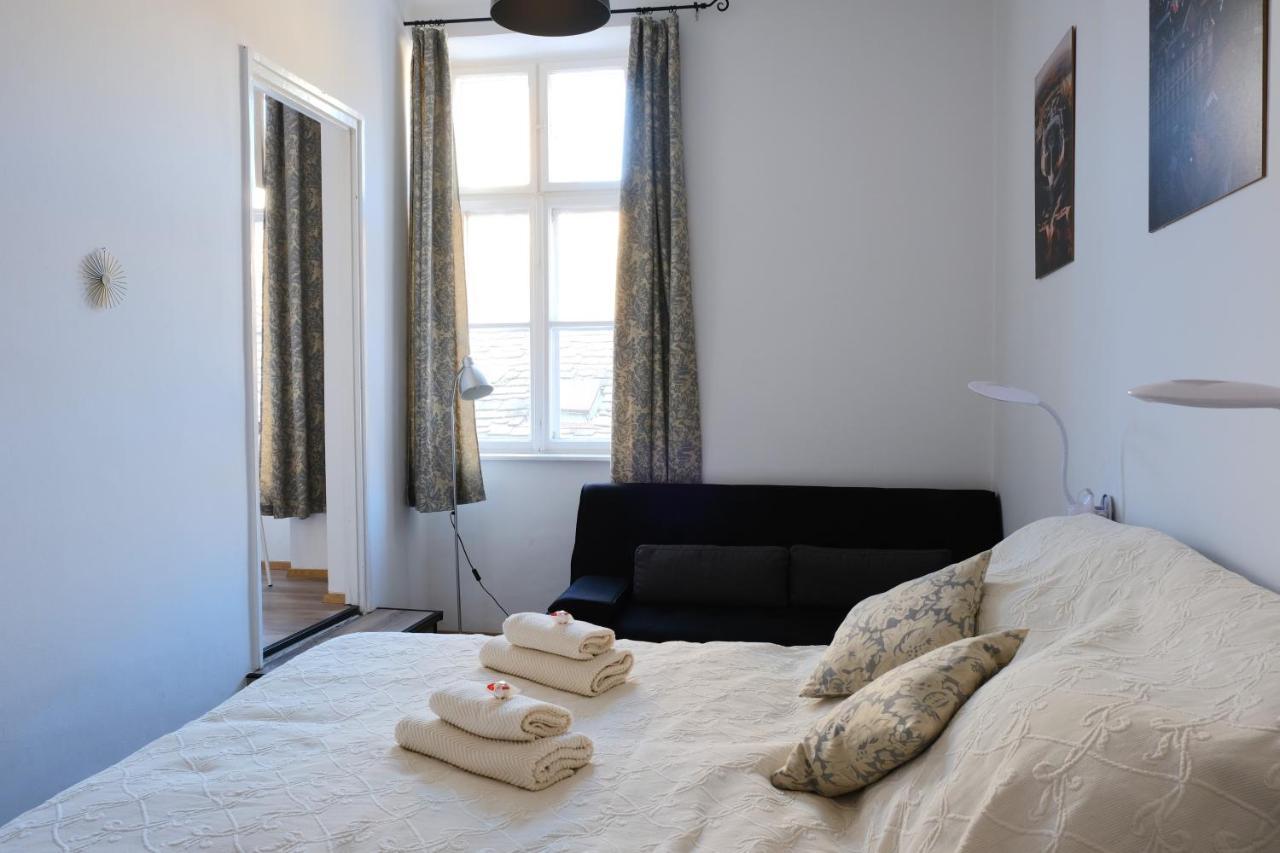 Varfal-Lak Apartman โชพรอน ภายนอก รูปภาพ