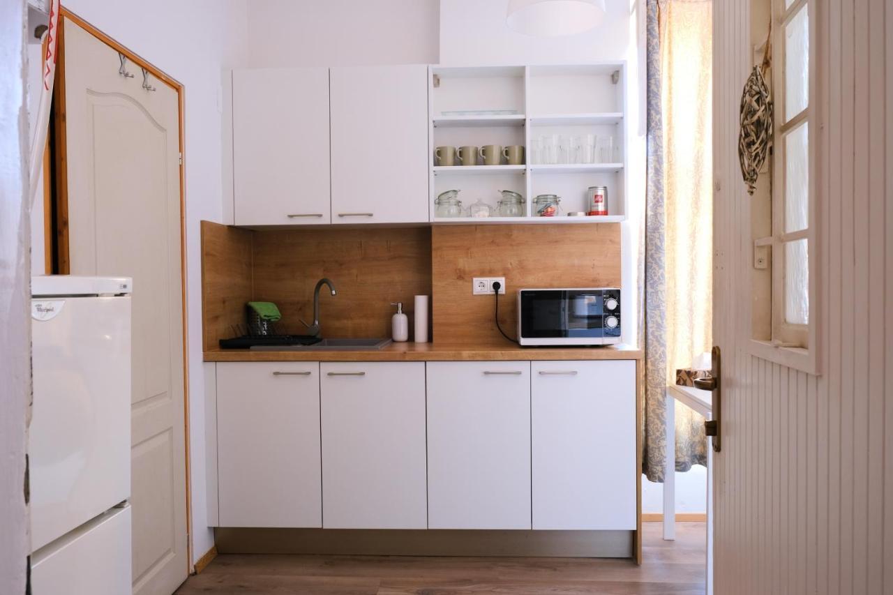 Varfal-Lak Apartman โชพรอน ภายนอก รูปภาพ