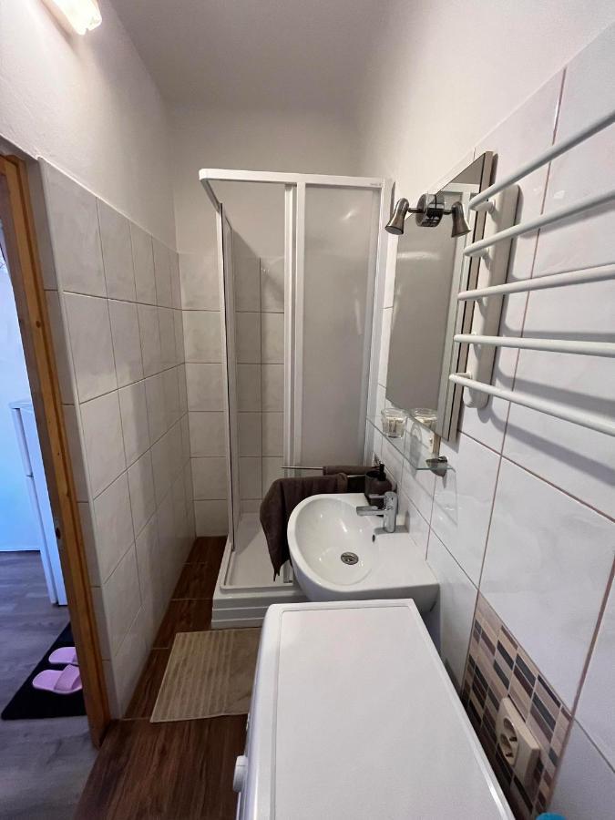 Varfal-Lak Apartman โชพรอน ภายนอก รูปภาพ