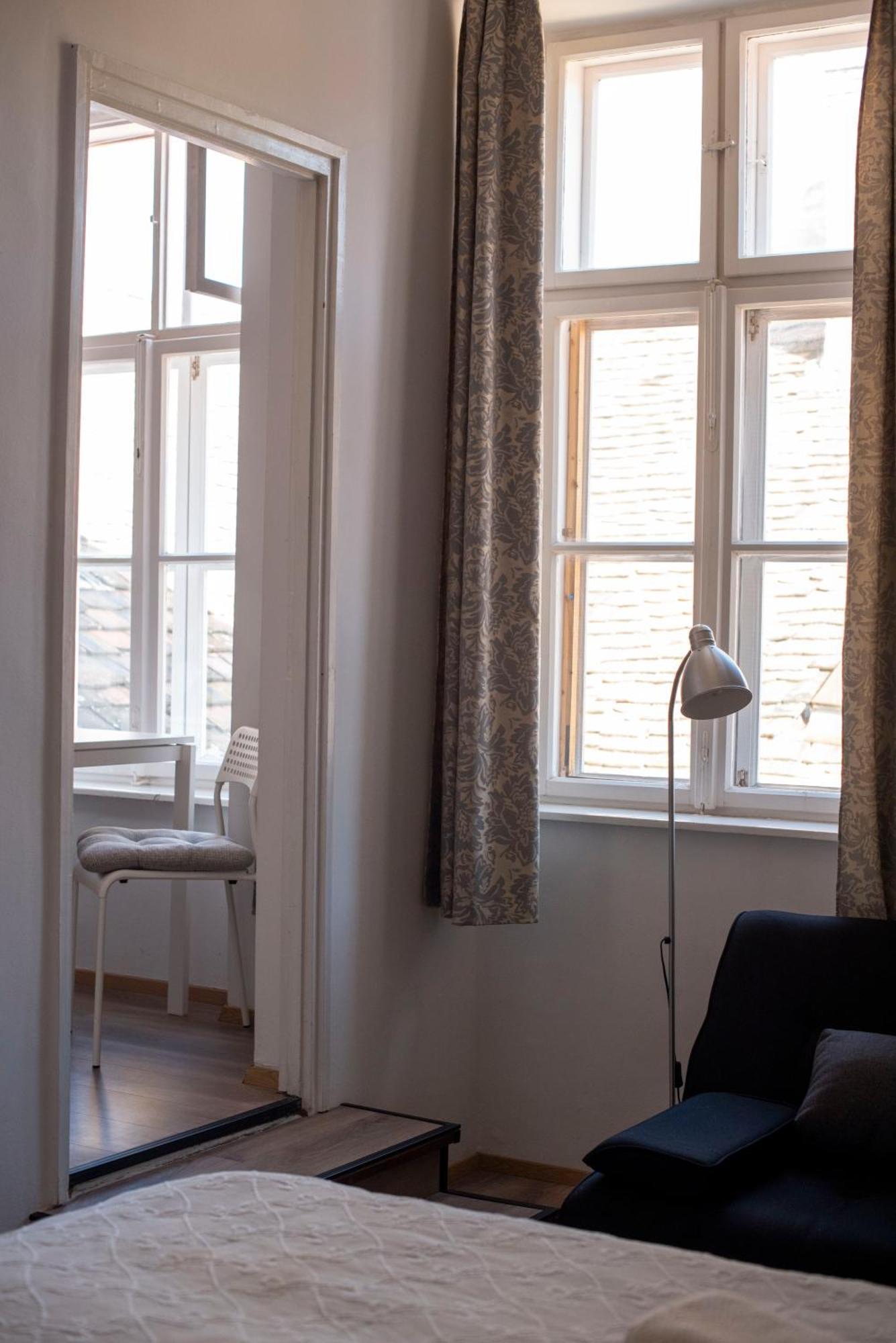 Varfal-Lak Apartman โชพรอน ภายนอก รูปภาพ